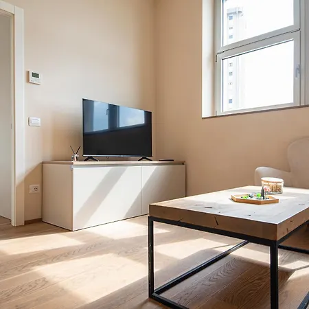 Appartement Ideal Rent - Lucini 19