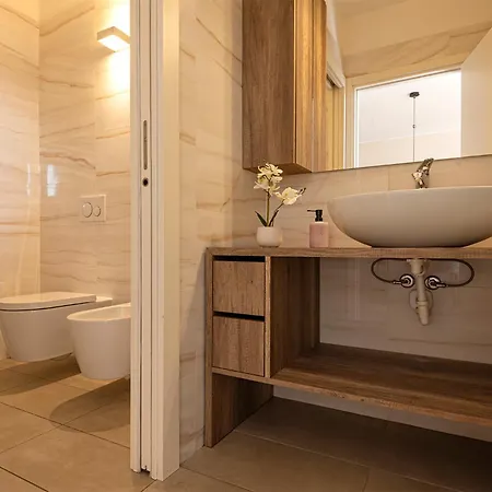 Ideal Rent - Lucini 19 Apartment *